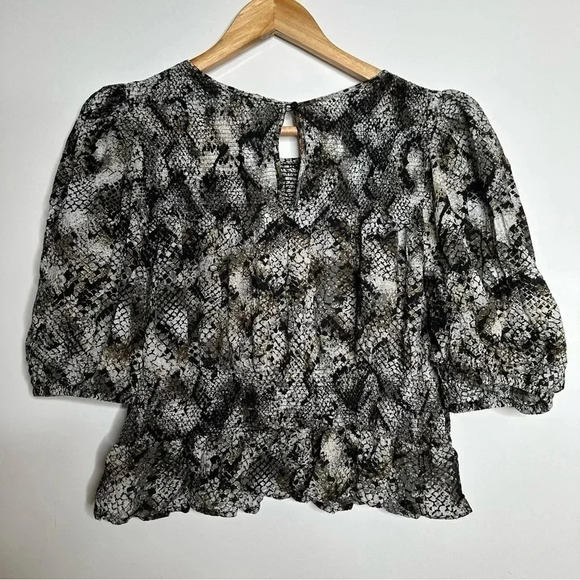 Free People NWOT Black Snakeskin XOXO Smocked Blouse Size Large - Picture 8 of 11